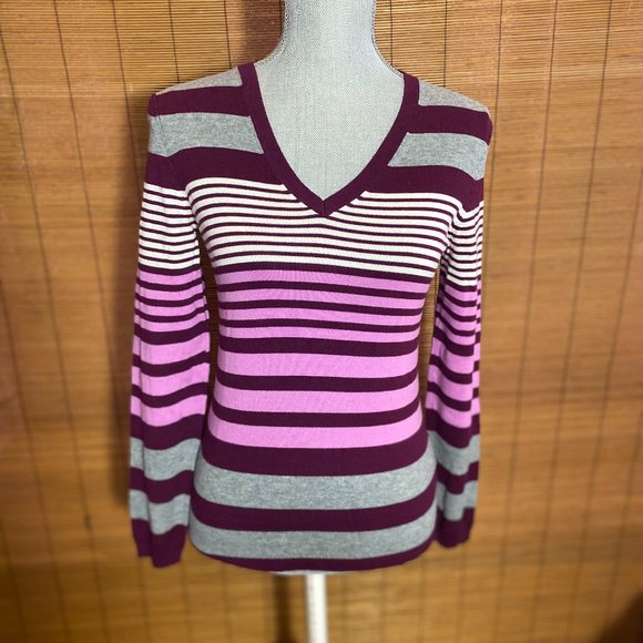 Tommy Hilfiger Sweaters - Tommy Hilfiger 100% Cotton Striped Long Sleeve V Neck Sweater Size Small